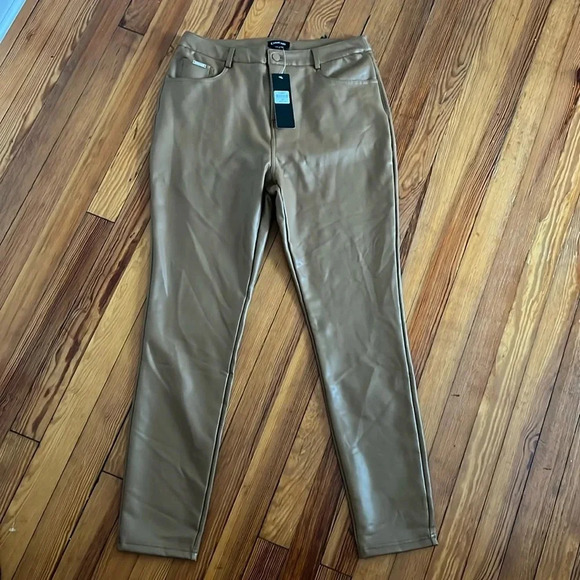 bebe Women's Faux Leather Pants in Classic Camel Color - NWT - Size 30 - Picture 2 of 11